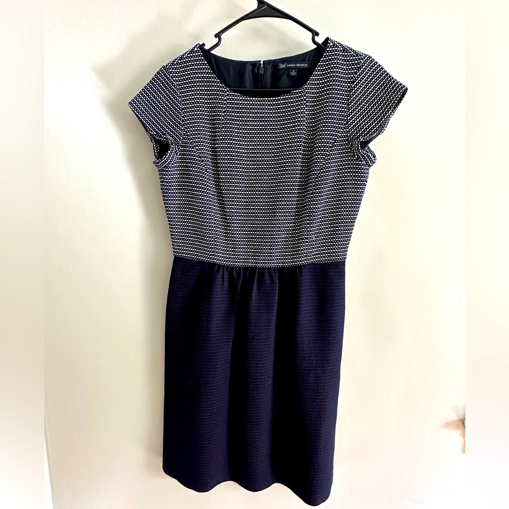 Brooks Brothers Tweed Shell Dress with pockets- size 8